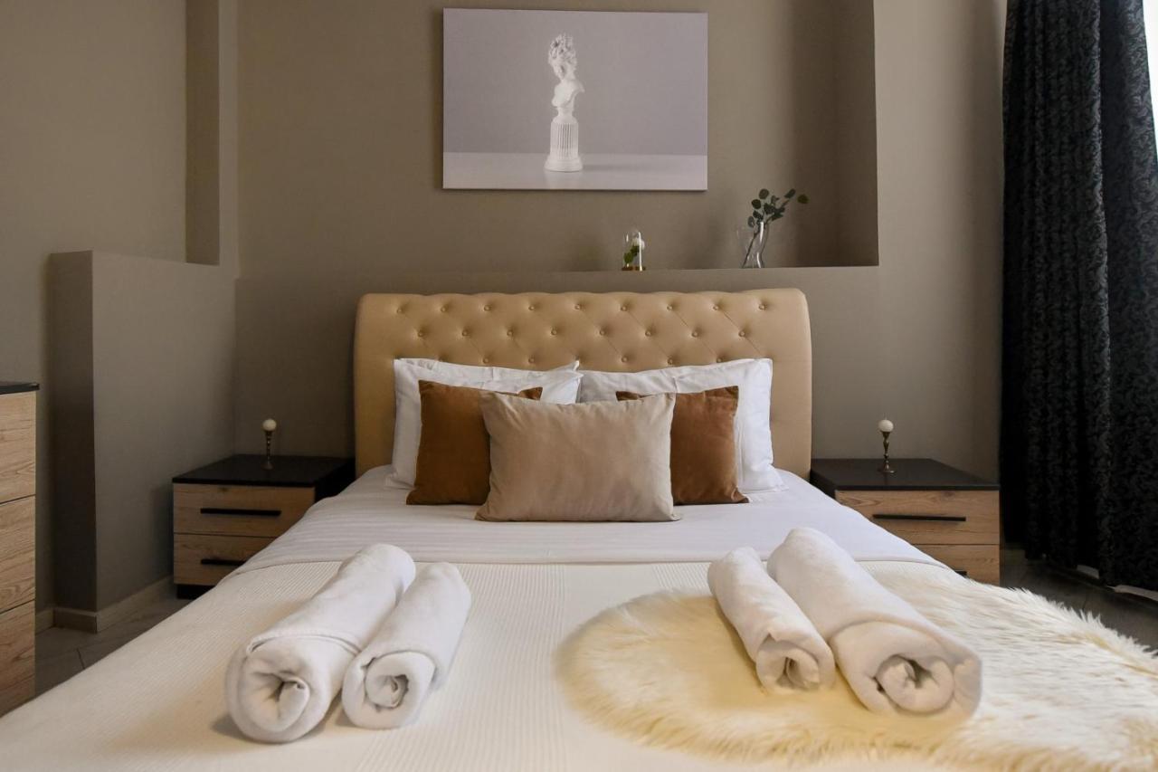 Discover Comfort: Charming & Spacious Apartment In The Old Town Bükreş Dış mekan fotoğraf